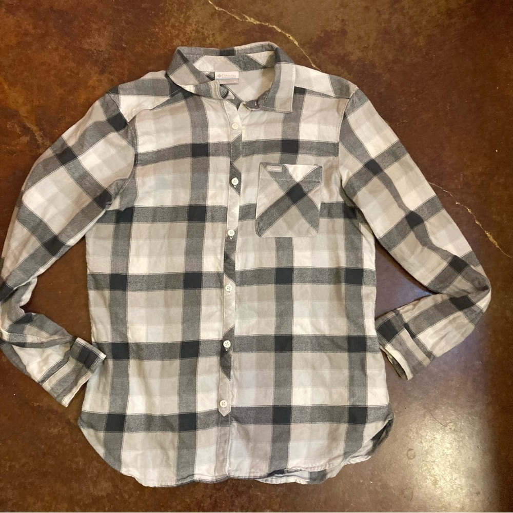 Ladies Columbia Plaid Button Front Long Sleeve Shirt
